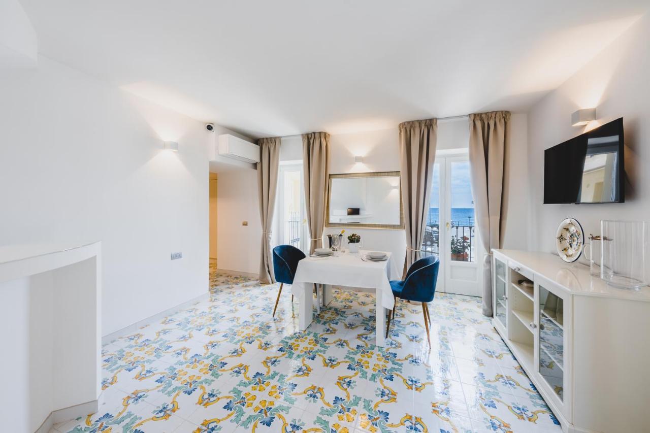 Bed and Breakfast Beb Palazzo Mancini Minori Exterior foto